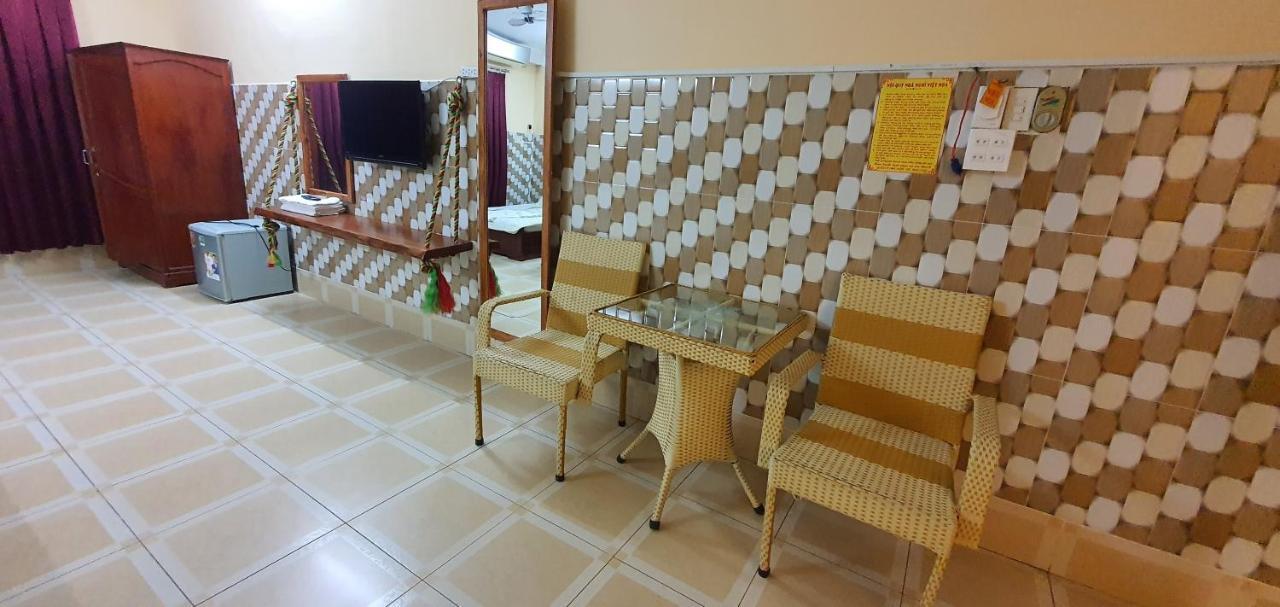 ホテル Nha Nghi Viet Nga ハティエン エクステリア 写真