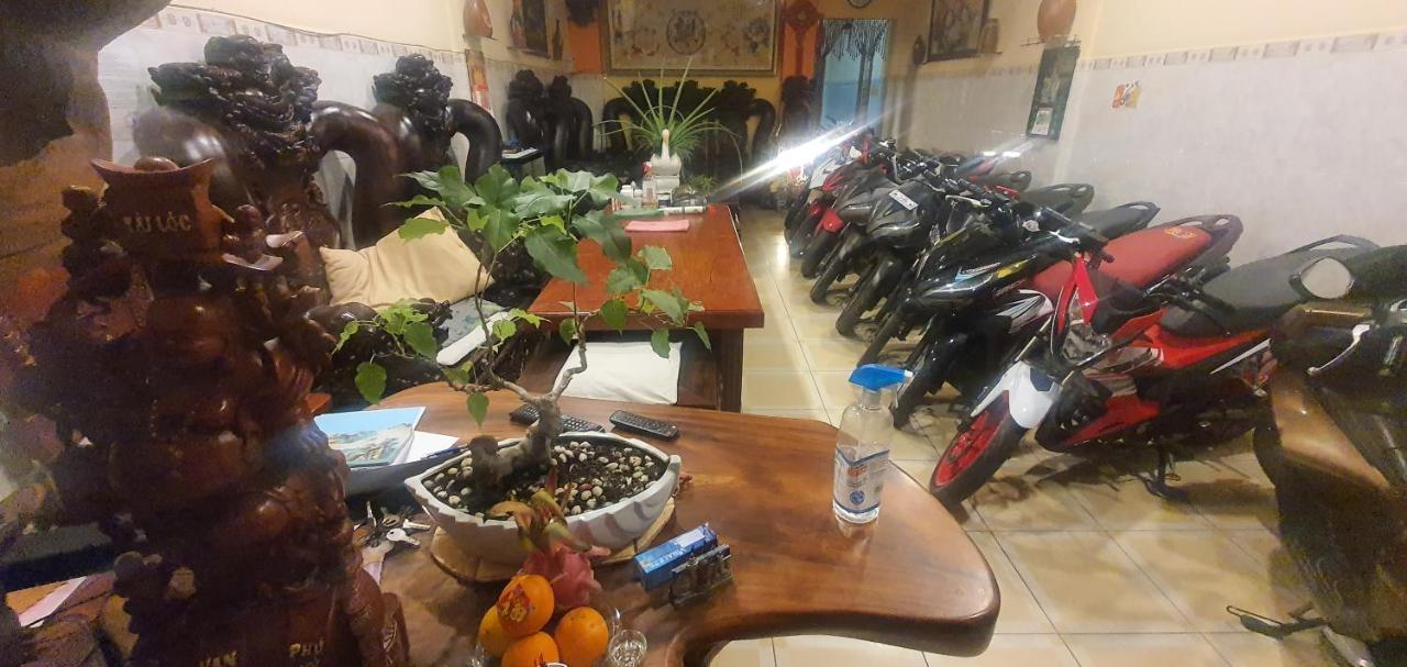 ホテル Nha Nghi Viet Nga ハティエン エクステリア 写真